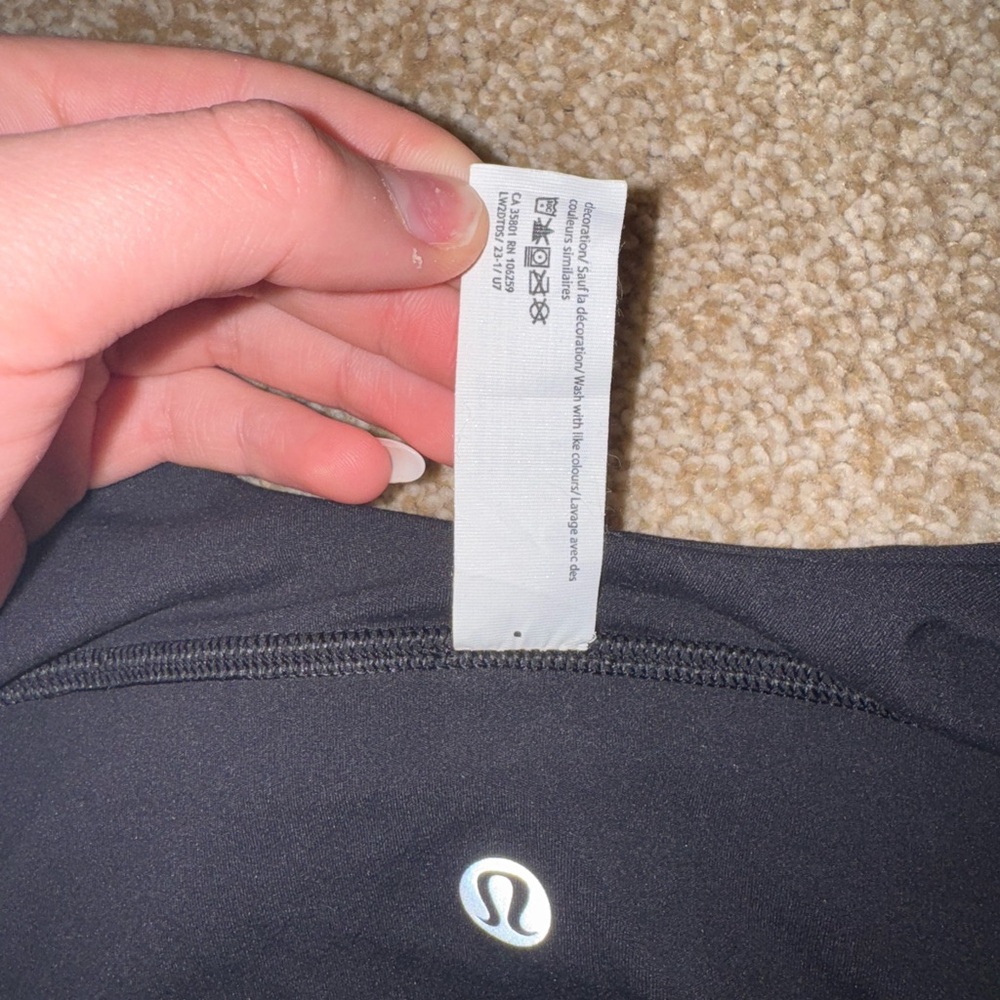 Black brand new Lululemon bra size 2 women - Picture 5 of 9